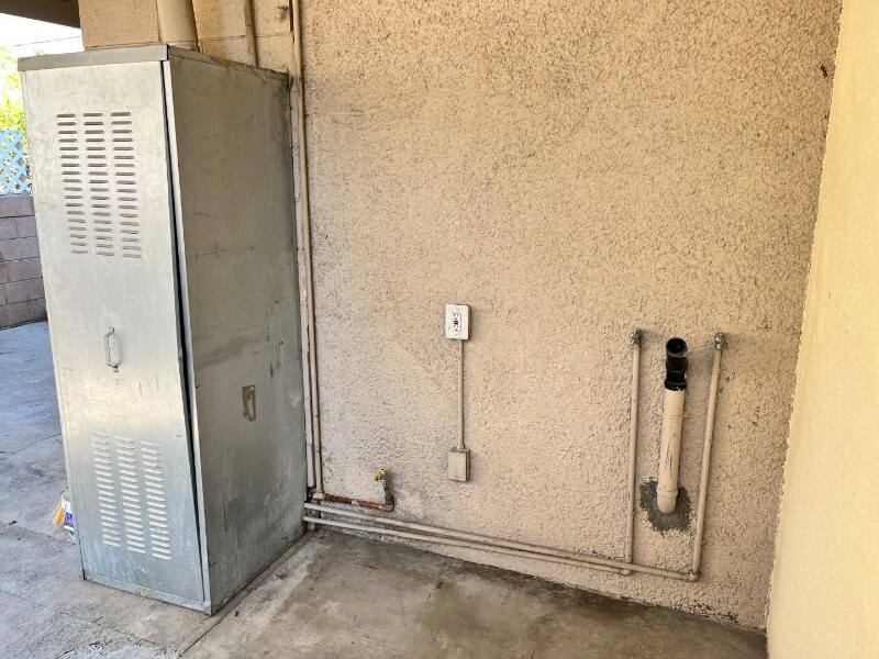 Building Photo - 4531 Park Ave