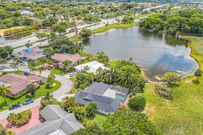 Building Photo - 5706 Guava Dr