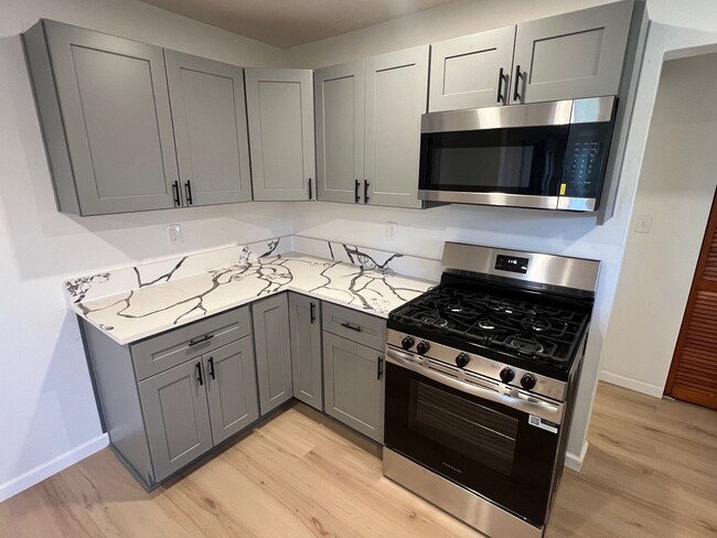 Building Photo - Beautiful 2 Bed/2 Bathroom Home located in Lawrenceville!