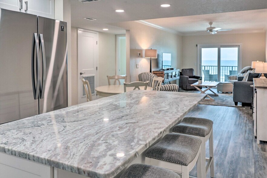 Building Photo - 3747 S Atlantic Ave