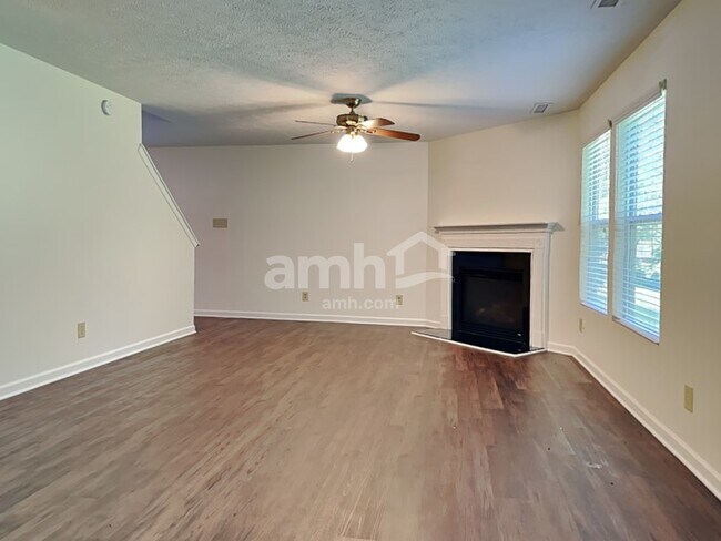 Building Photo - 7601 Eben Dr