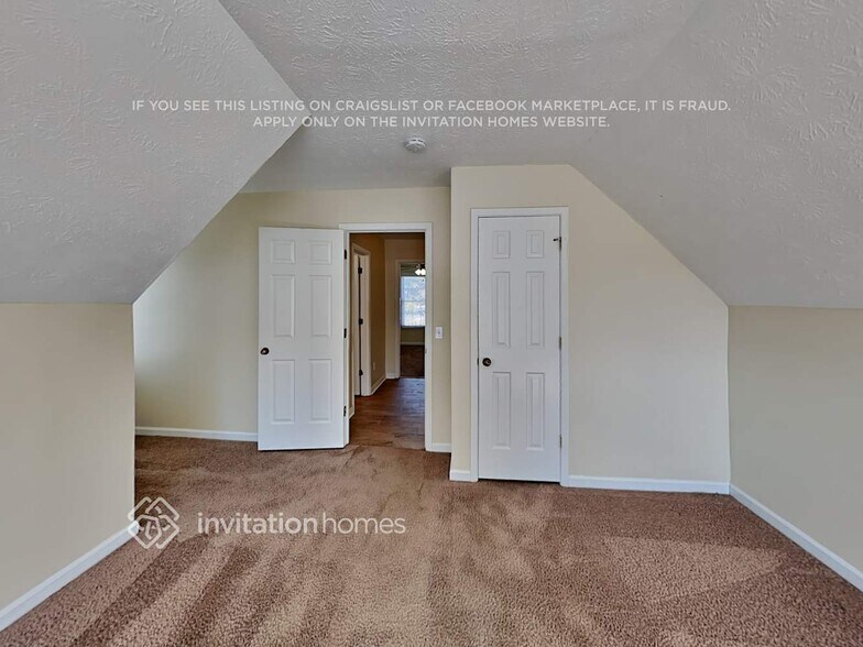 Building Photo - 6771 Crestbrook Ln