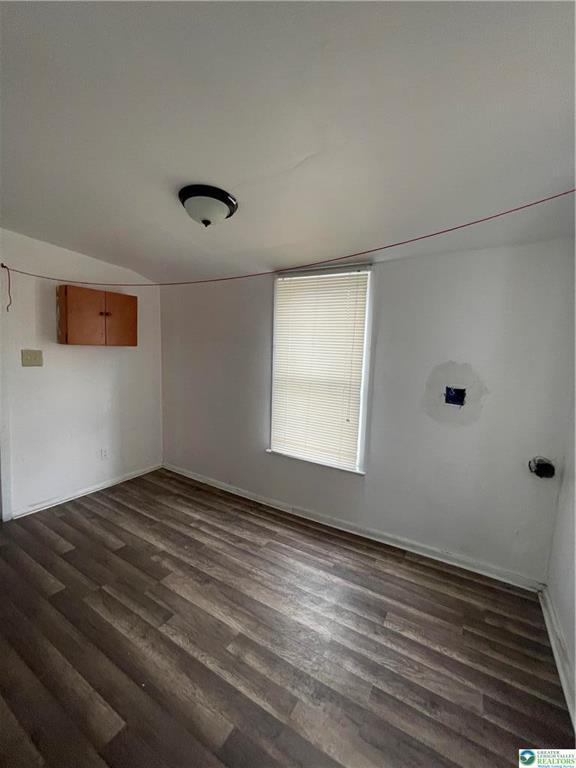 Building Photo - 551 Sumner Ct