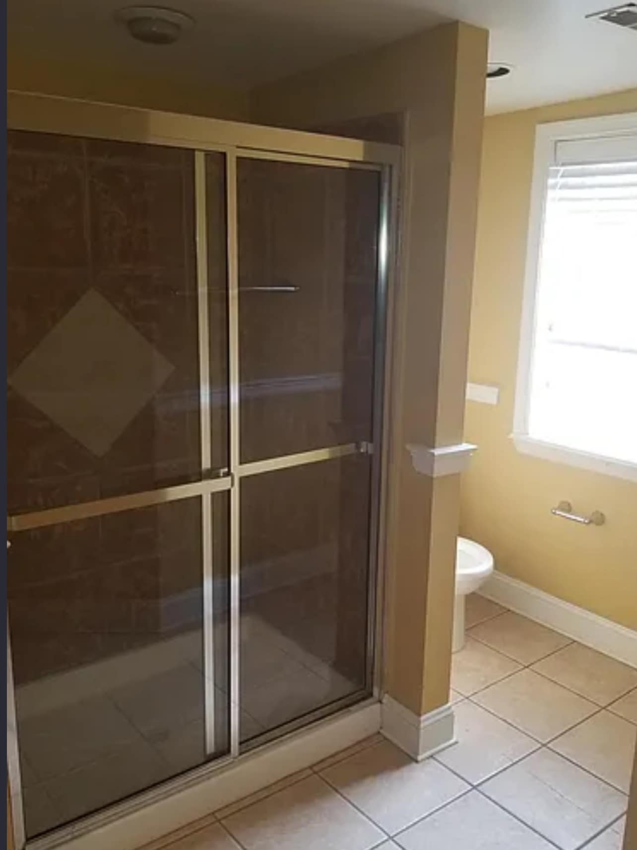 Building Photo - 37 S Ann St