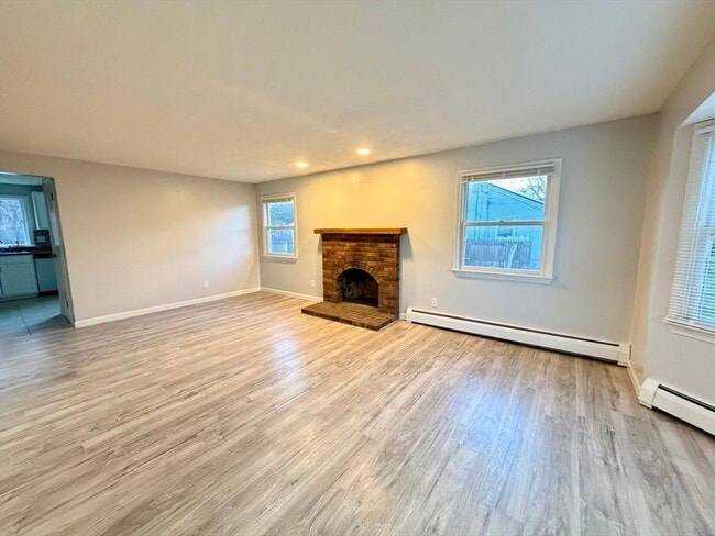 Building Photo - 22 Simpson Cir