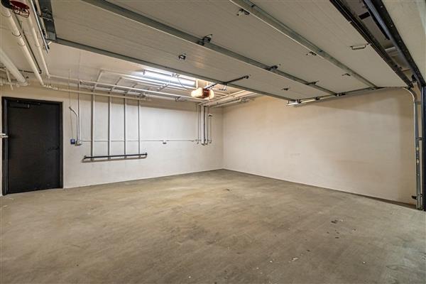 Building Photo - 4930 Laurel Canyon Blvd