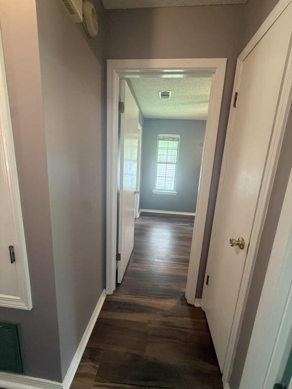 Building Photo - 1745 James Buchanan Dr