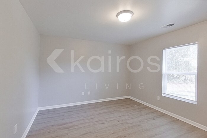 Building Photo - 102 Amber Mill Cir