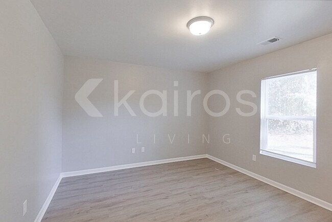 Building Photo - 102 Amber Mill Cir