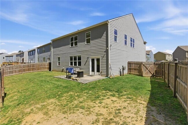 Building Photo - 296 Maple Brook Dr