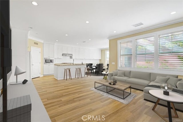 Building Photo - 64 Ashdale