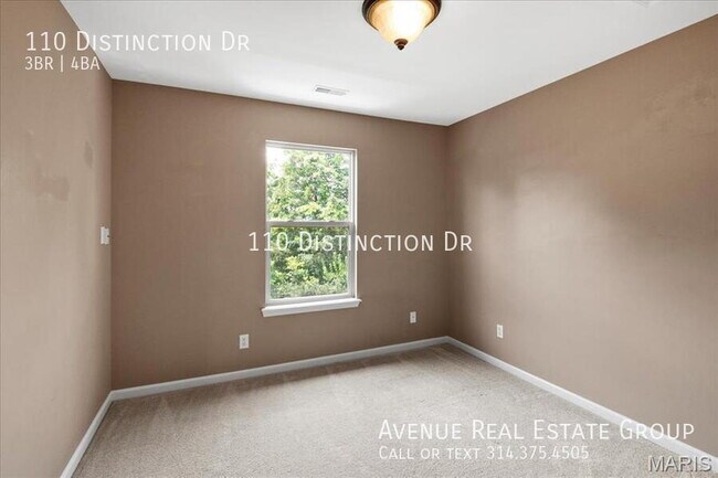 Building Photo - 110 Distinction Dr