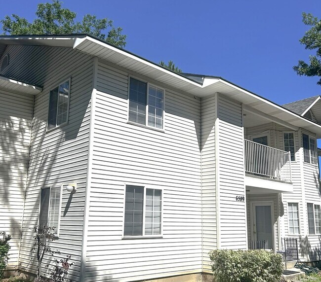 Building Photo - 6589 W Lucky Ln