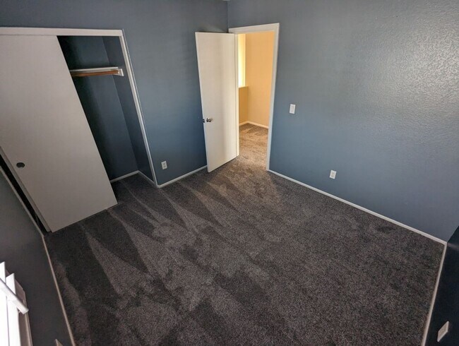 Building Photo - 10388 Poker Alice Ct