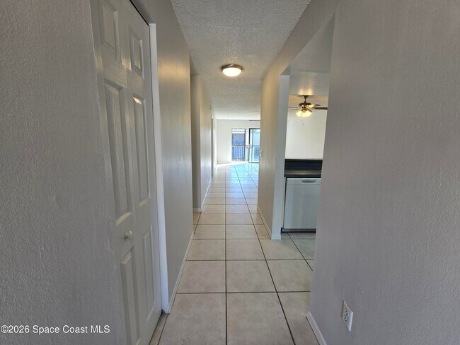 Building Photo - 1037 Ellen Ct