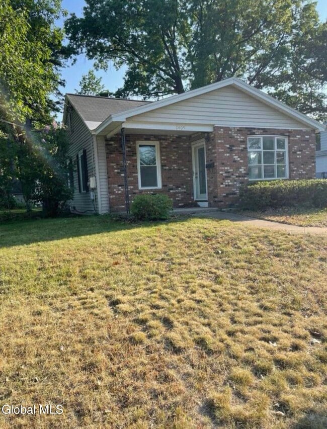 Primary Photo - 2409 Edgewood Ave