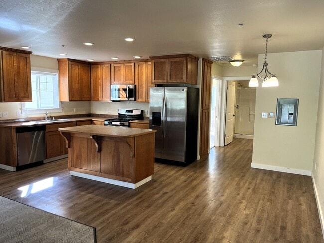 Building Photo - Senior Living Community (55+) - Standalone...
