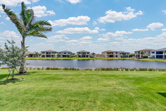 Building Photo - 9524 Riverside Pk Dr