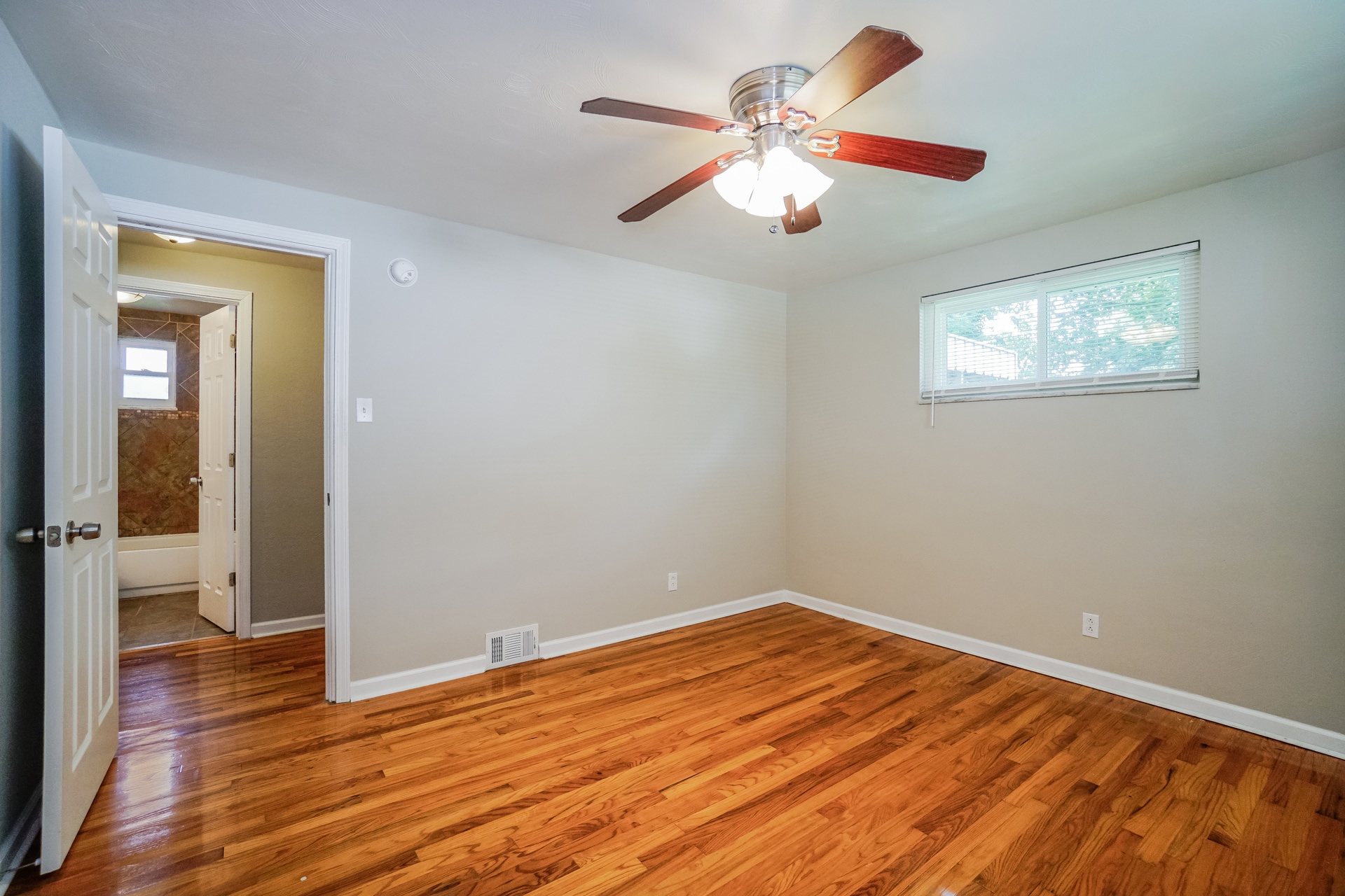 Building Photo - 521 California Ave