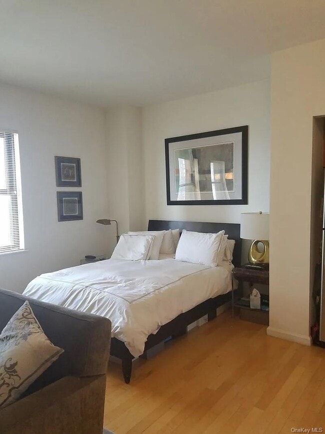 Building Photo - 20 West St