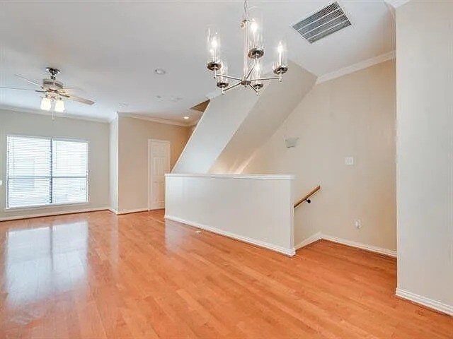 Living room - 2407 Stutz Dr