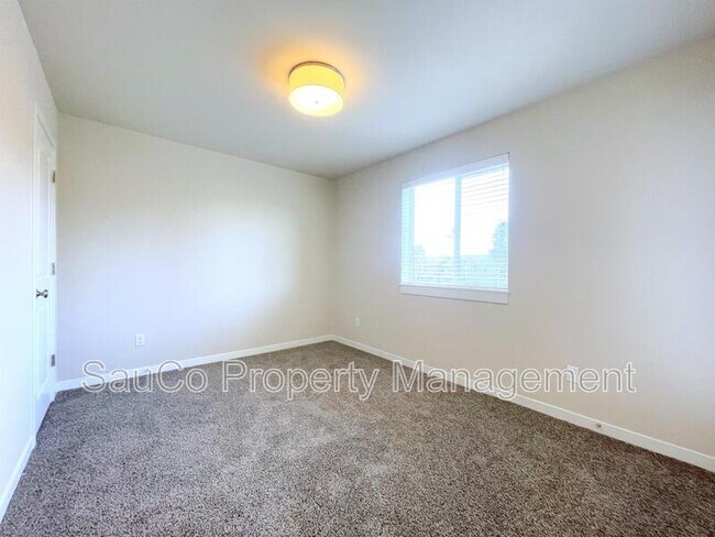 Building Photo - 17345 SW Blanton St