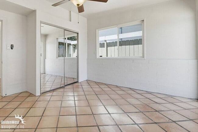 Building Photo - Enchanting 3Bdm 2Ba Home with Scenic Views in San Diego!