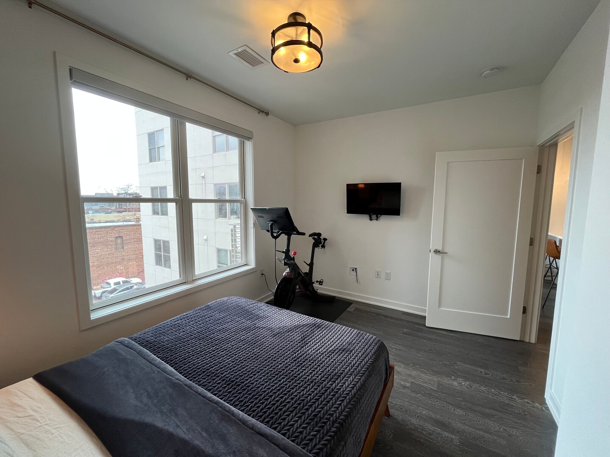 Building Photo - 1350 Maryland Ave NE