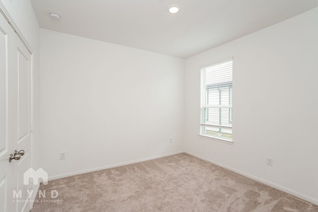 Building Photo - 23626 Escardilla Dr