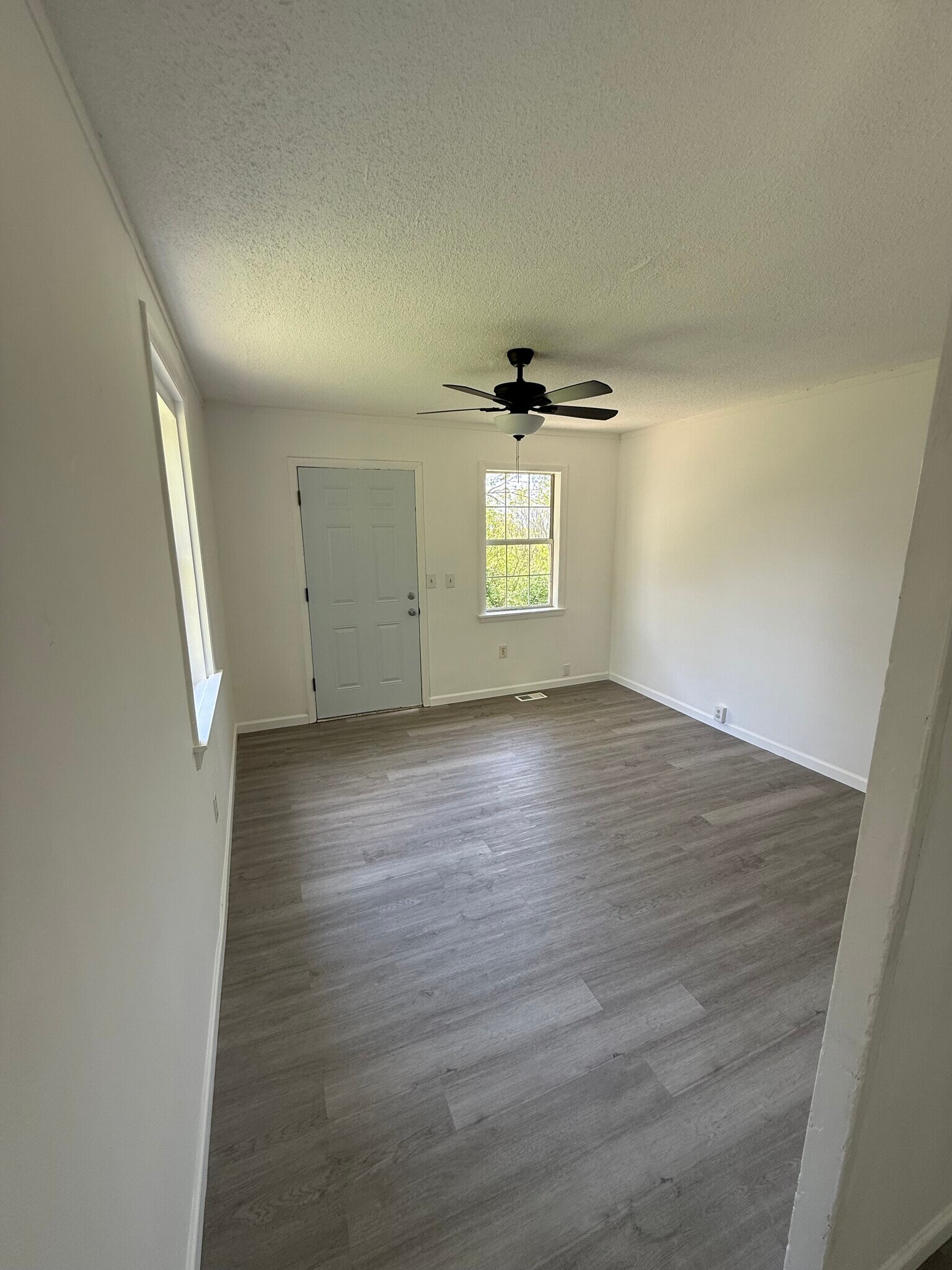 Building Photo - 5612 Madonna Cir