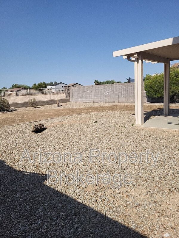 Building Photo - 5805 E Flowing Spring