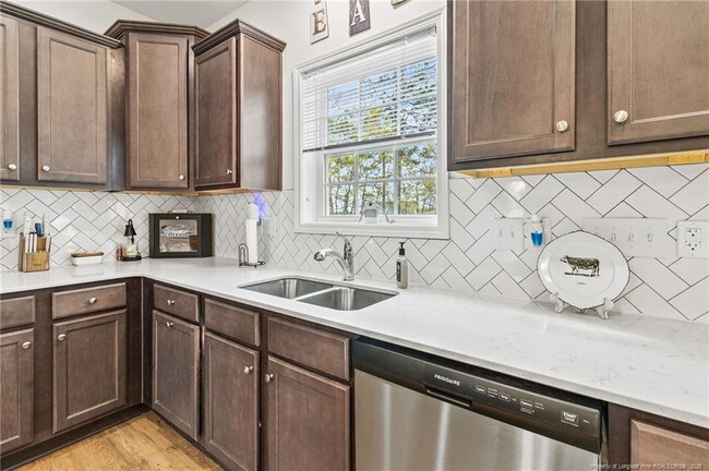 Building Photo - 216 Bunting Dr