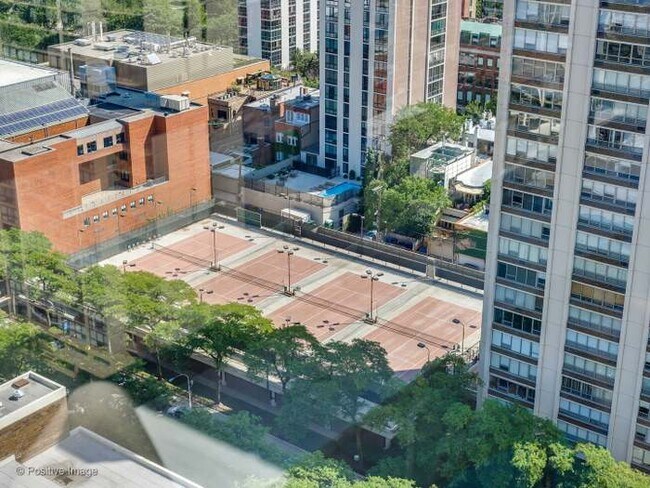 Tennis Court - 1255 N Sandburg Ter