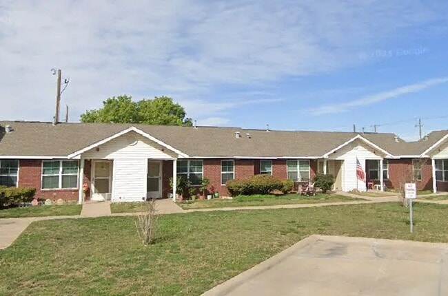 Building Photo - 2250 W 15th St