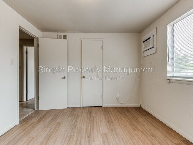 Building Photo - 4012 Parkwoods Ln