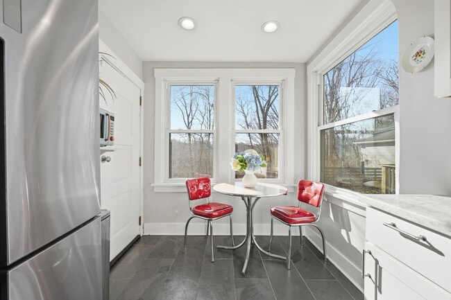 Building Photo - 1424 Macon Ave