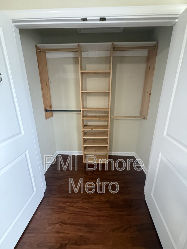 Building Photo - 2615 Huron St