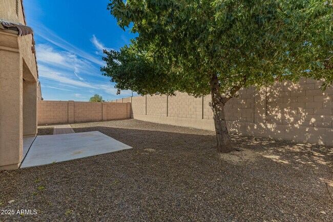 Building Photo - 23862 W Harrison Dr