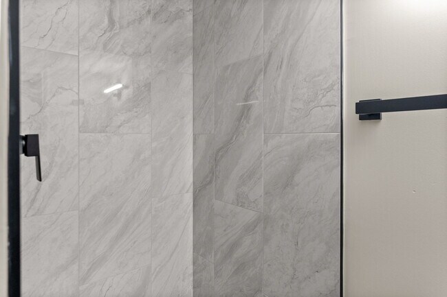 Building Photo - 5251 S Hamlin Ave