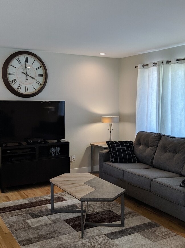 Building Photo - Extensively Remodeled Mid-Century Modern Ranch – 2 Bed + Office