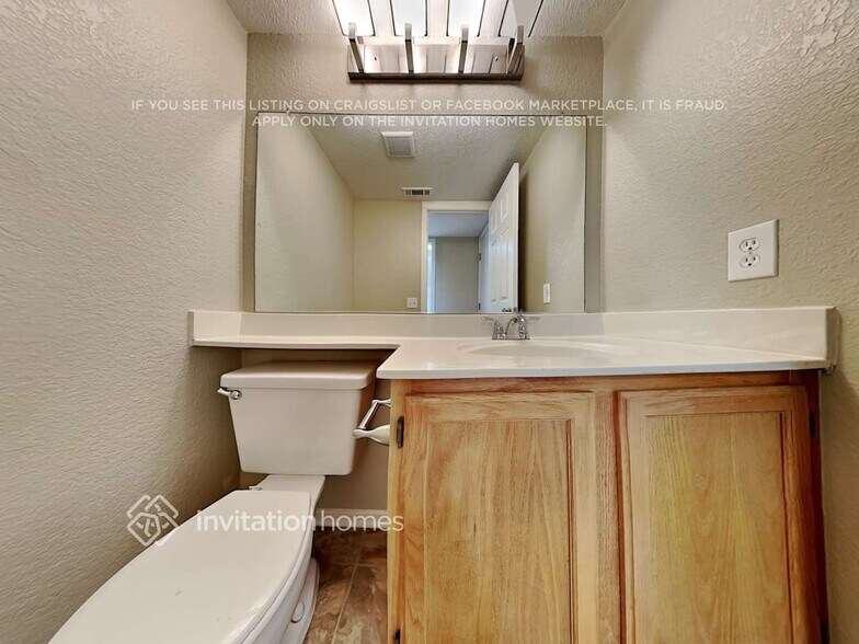 Building Photo - 413 Yale Ave