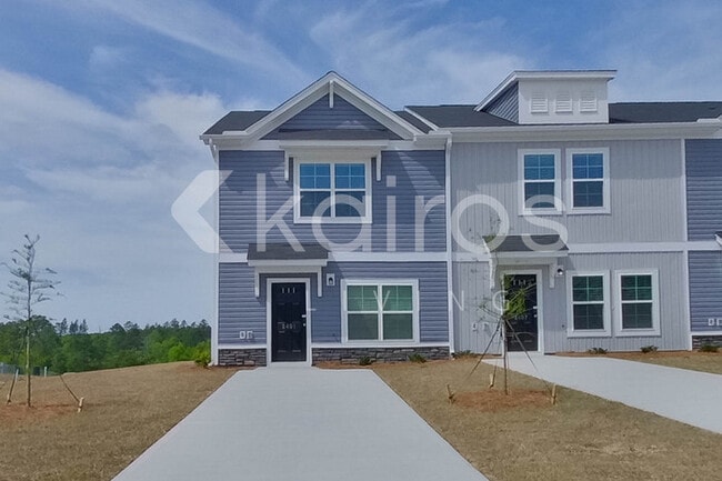 Building Photo - 2401 Banyan Cir