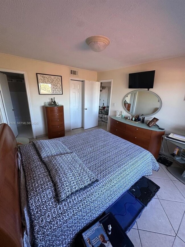 Building Photo - 6091 W 22nd Ct