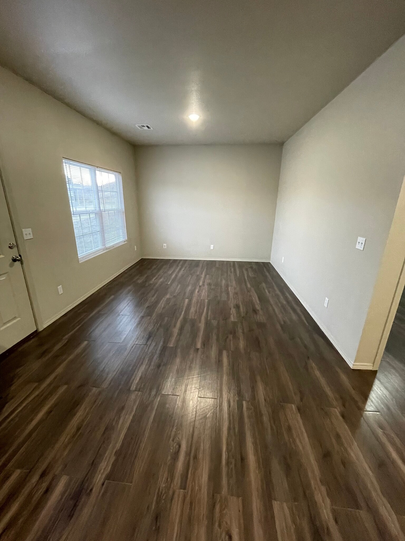 Building Photo - 3165 S Waterview Ln