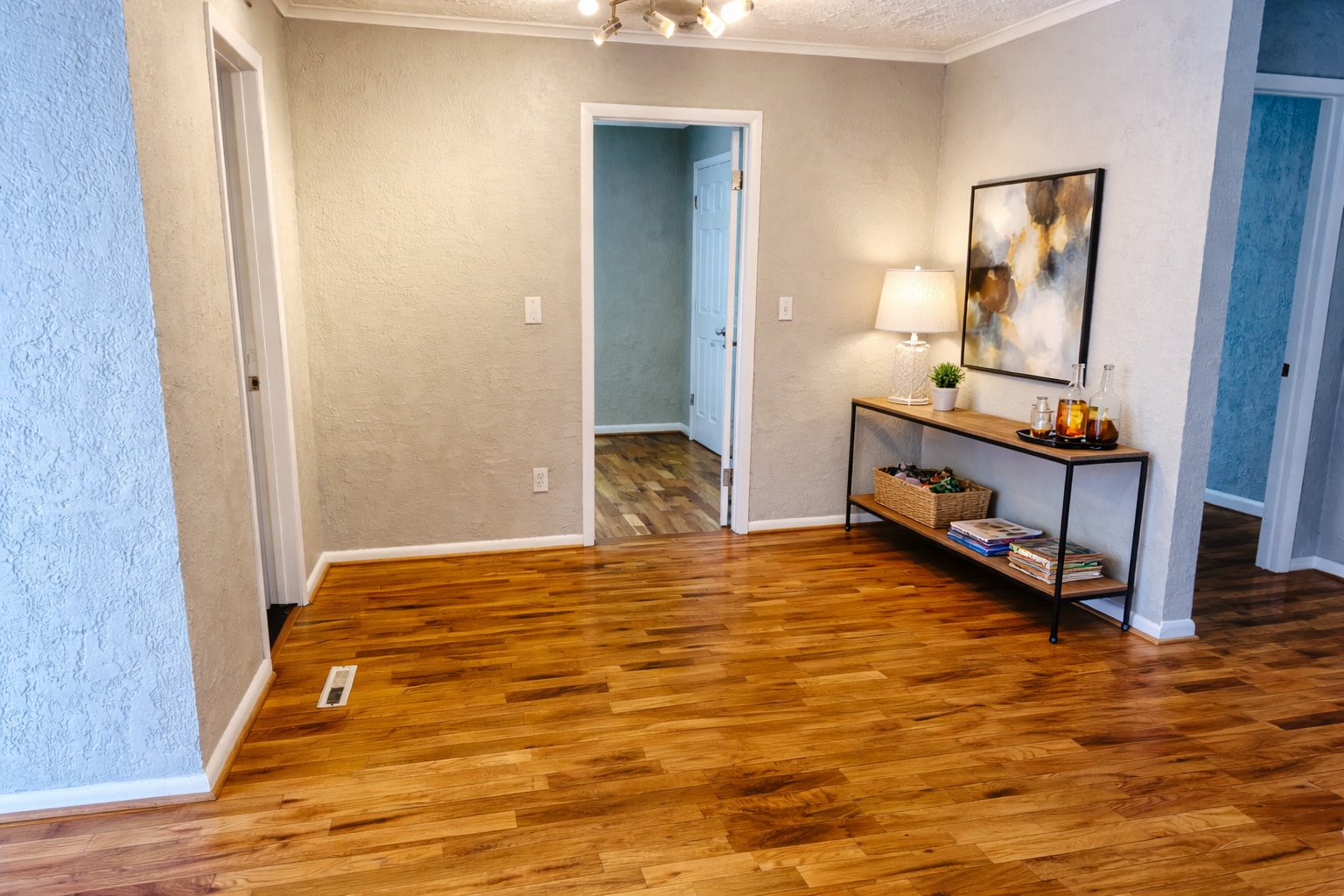 Building Photo - 146 Jersey St