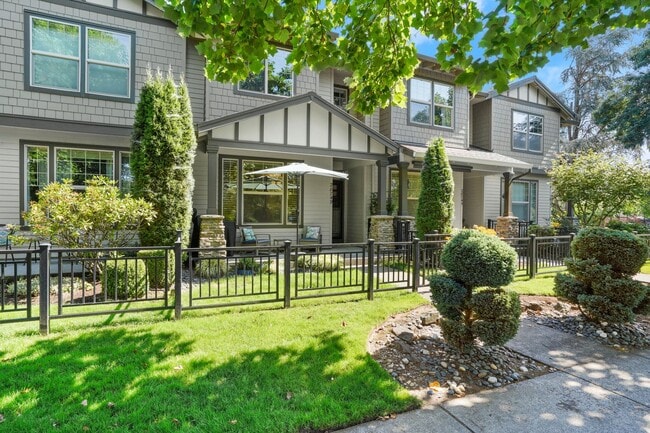 Building Photo - 2-bedroom/2.5-bathroom Townhouse, in the heart of Arbor Villebois