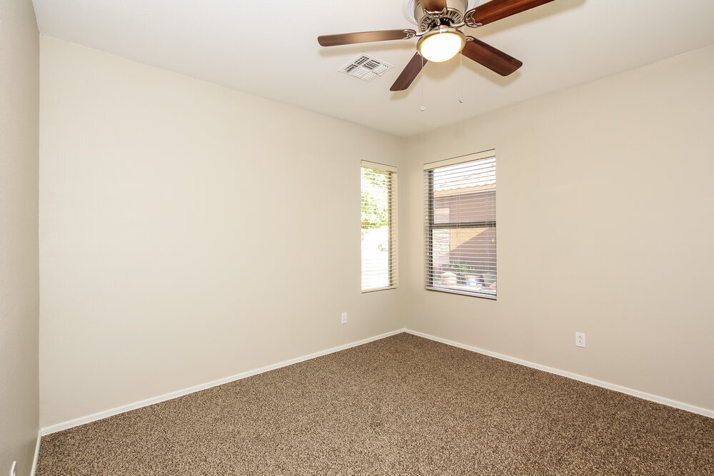 Building Photo - 15667 W Saguaro Ln