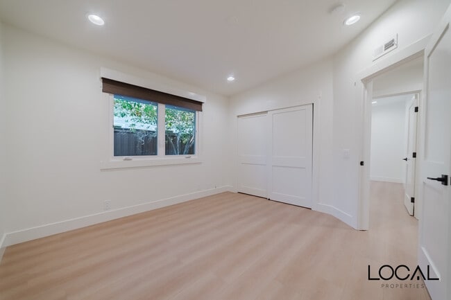 Building Photo - 801 N Rios Ave