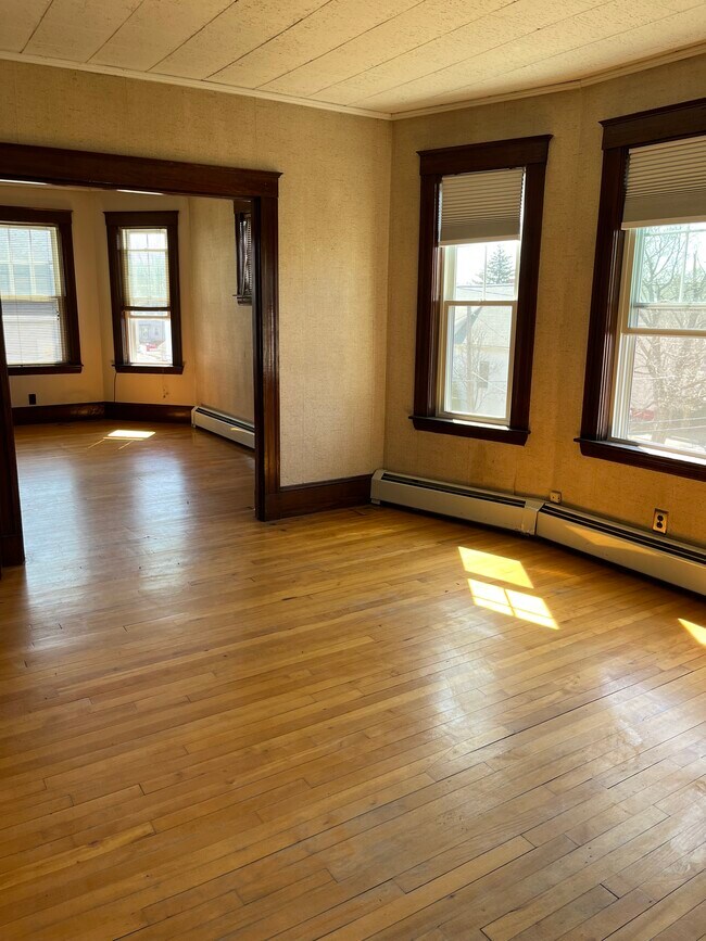 Building Photo - 30 Fountain St