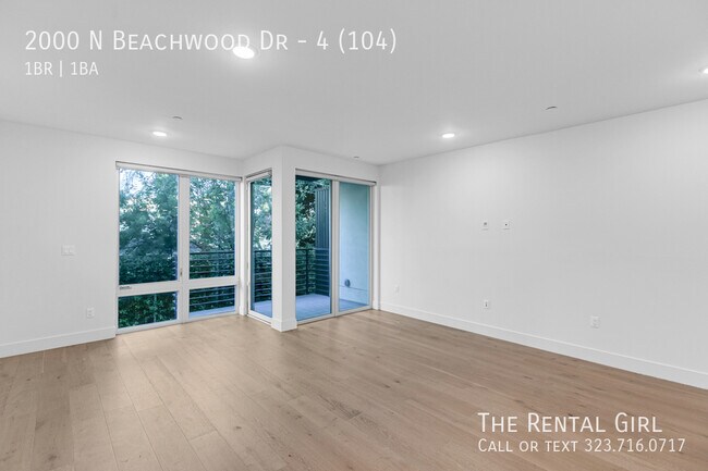 Building Photo - 2000 Beachwood Dr